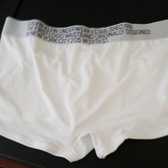 Calvin Klein ' Low RiseTrunk - Picture 2 of 4